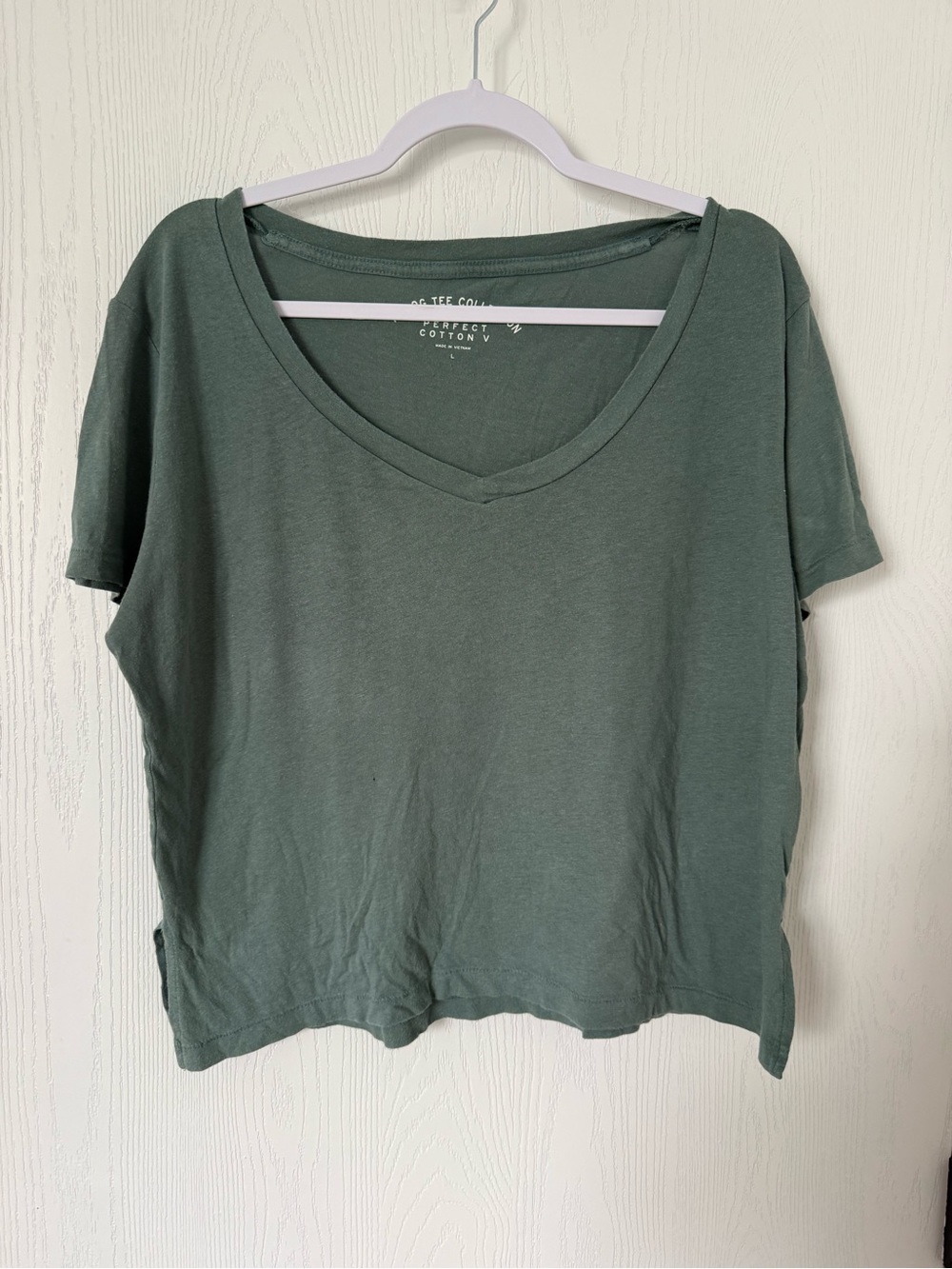 Aeropostale Women's V-Neck Tee - Olive Green